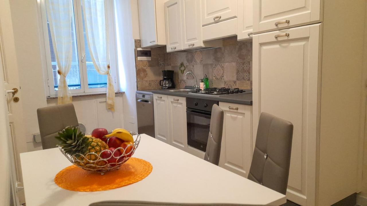 Apartamento La Casa Di Christina Imperia Exterior foto